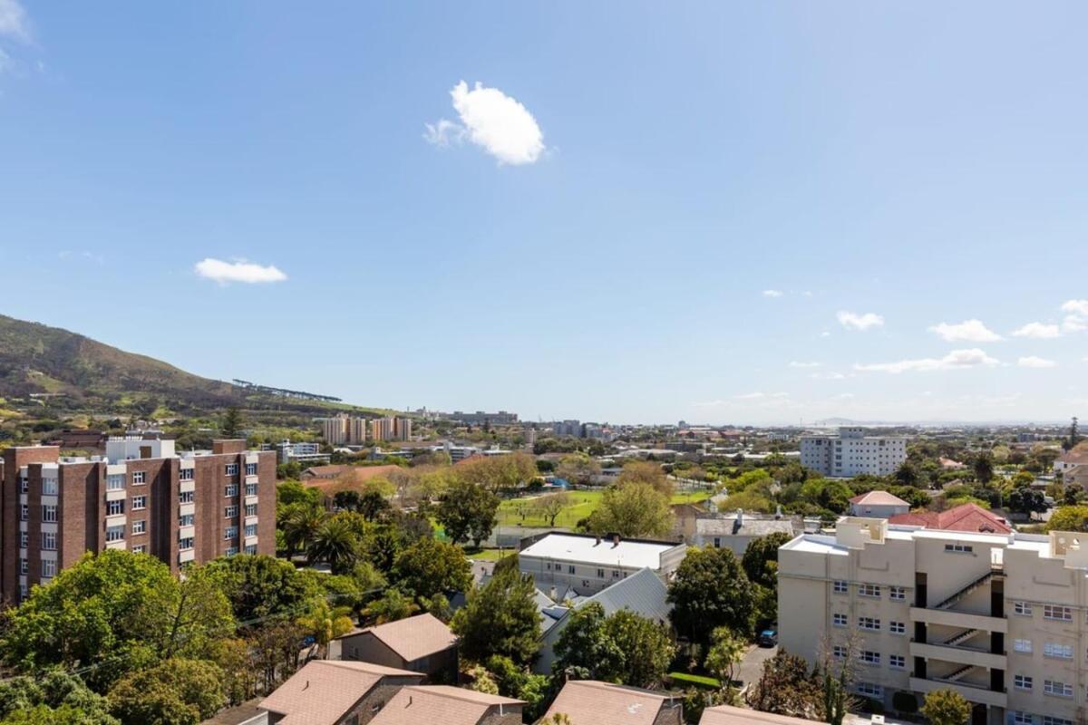 Central Southern Suburbs Leafy Village Neighbourhood Le Cap Extérieur photo
